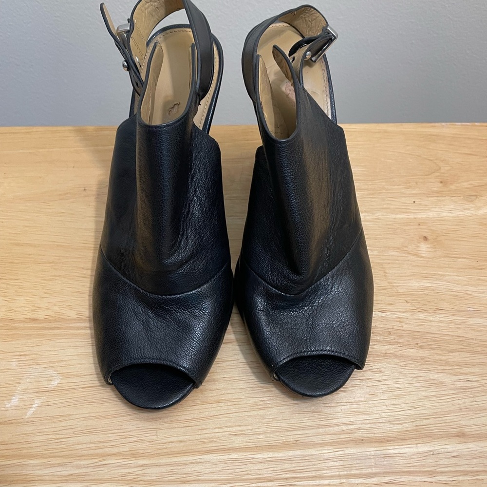 Coach Lindsey Wedges in Black. size 7.5. - Picture 2 of 6